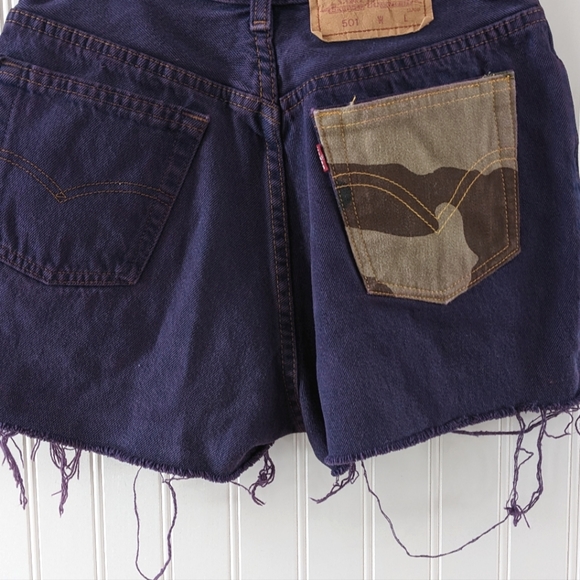 Vintage Levi's 501 Shorts - Picture 14 of 15